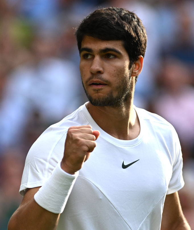 PSG力克CLG，Crisp打出惊人五杀顶尖较量八强赛，锁定晋级资格